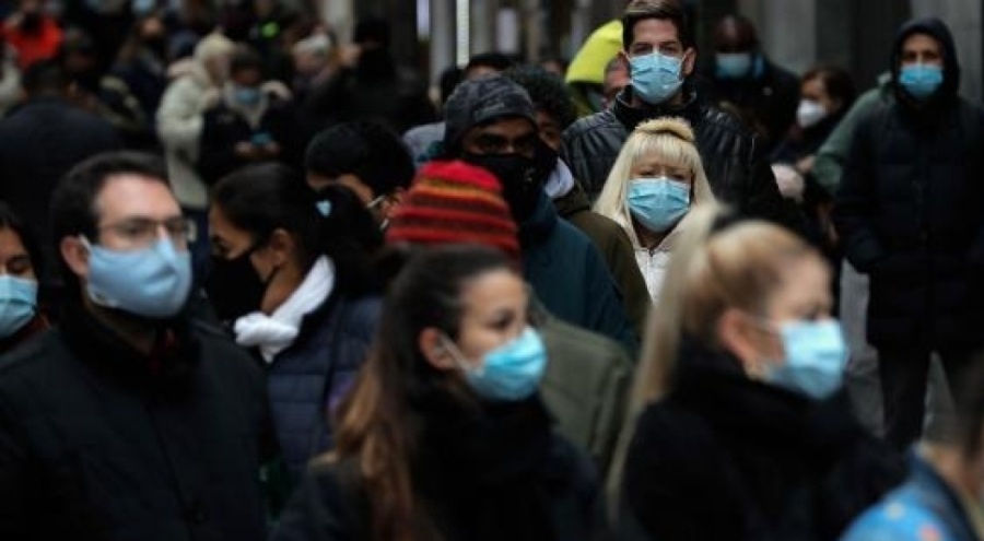 İspanya'da maske kullanma zorunluluğu esnetildi