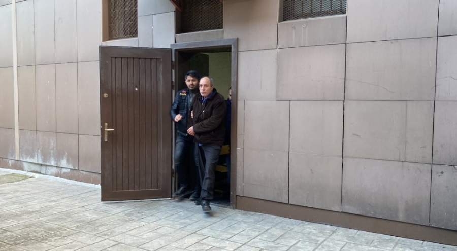 Direksiyon hakimiyetini kaybederek durağa dalan İETT şoförü tutuklandı