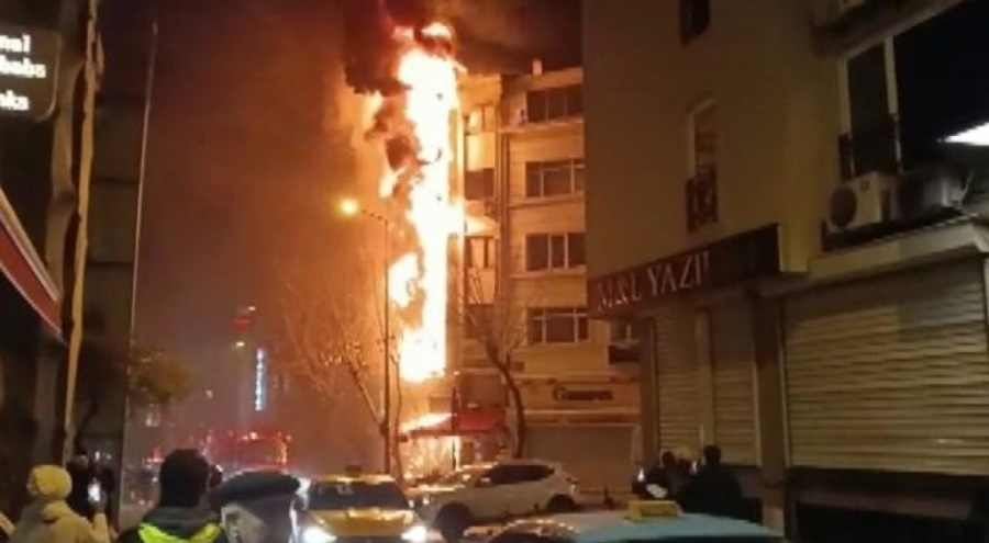 Fatih'te restoranda yangın çıktı