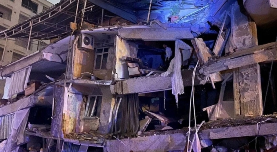 7.4 büyüklüğündeki deprem 10 ili vurdu!