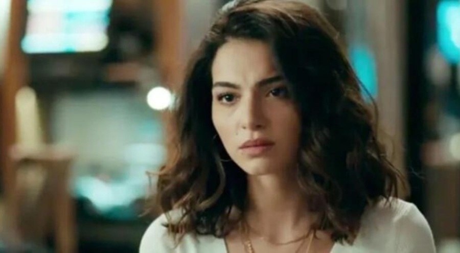 Melisa Aslı Pamuk'un ailesi depremde mahsur kaldı!