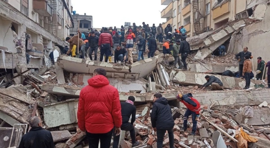 Kandilli Rasathanesi depreminin büyüklüğünü 7.7 olarak revize etti