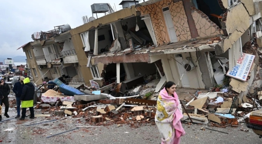 Depremle ilgili çarpıcı iddia: Türkiye 3 metre gitti