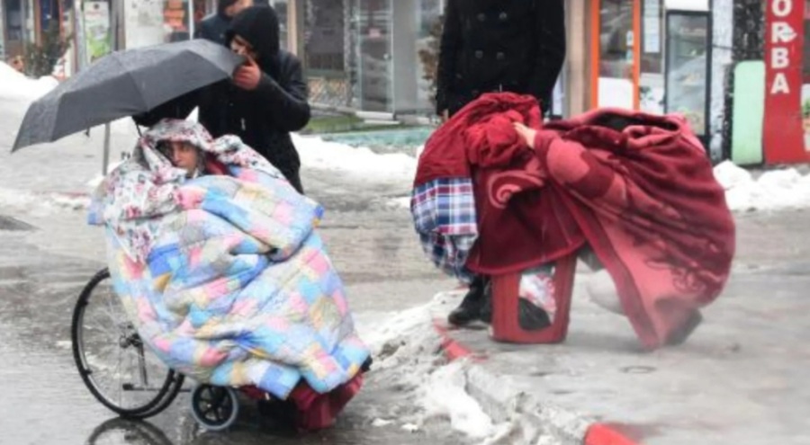 Depremden etkilenen 10 ile 250 milyon TL nakdi yardım aktarıldı