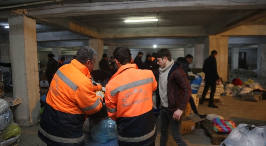 Ankara İtfaiyesi Kahramanmaraş'ta 20 canı kurtardı