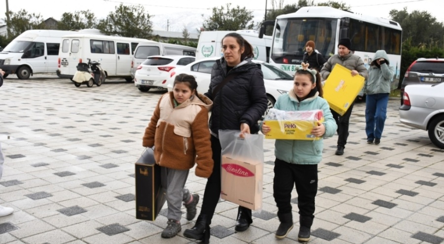 Bursa İznik'te yardımlar toplanmaya devam ediyor