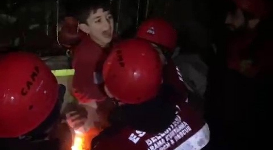 Küçük Bekir 24 saat sonra sağ kurtarıldı