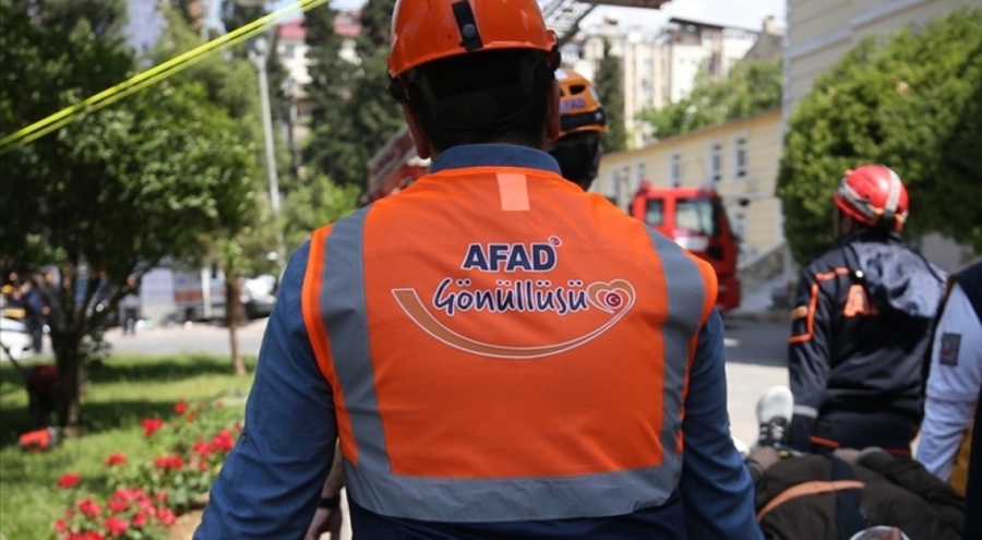 Depremlerin ardından AFAD Gönüllülük Sistemine 110 bin 41 kişi başvuru yaptı