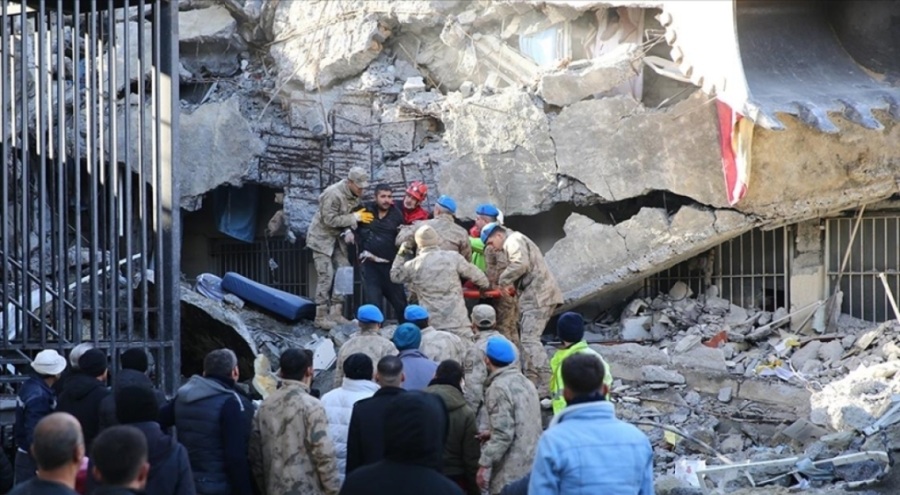 Deprem bölgesinde 23 bin polis, jandarma ve sahil güvenlik personeli görev alıyor