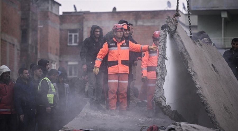 İspanya, kurtarma çalışmaları için iki askeri gemiyi Türkiye'ye gönderecek
