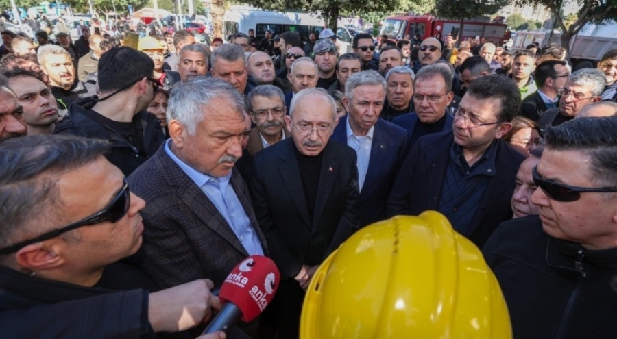 Kemal Kılıçdaroğlu deprem bölgesinde