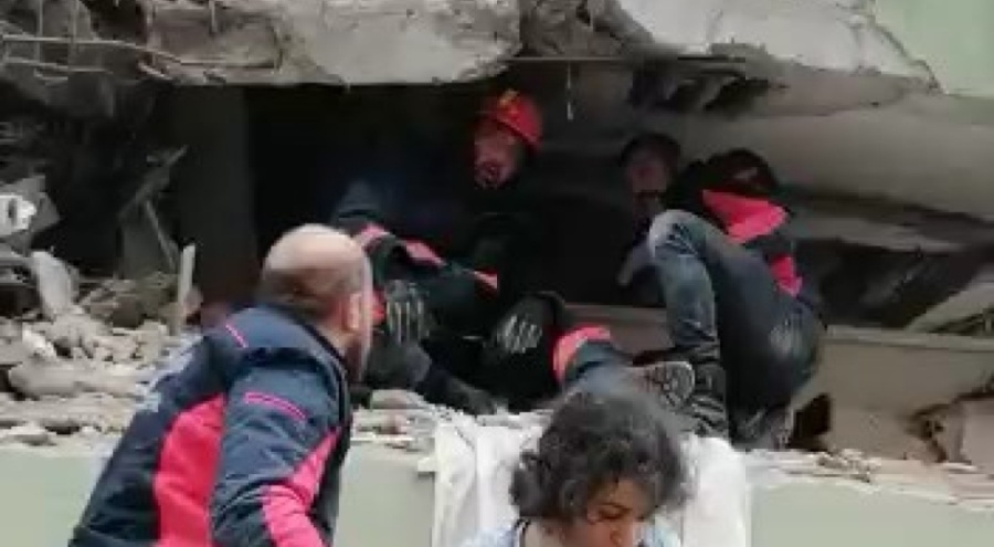 Deprem bölgesinden 36 saat sonra gelen mucize