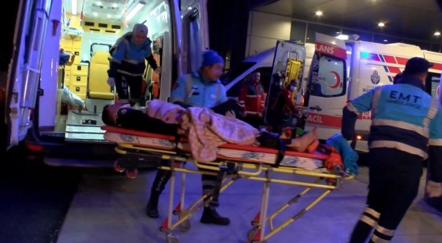 Depremde yaralanan 51 vatandaş İstanbul'a getirildi