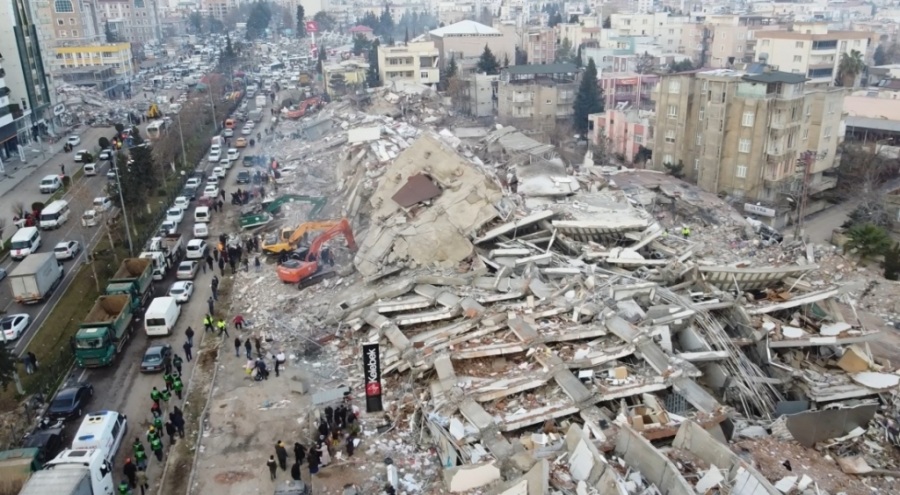 Depremde yerle bir olan Adıyaman dron ile görüntülendi