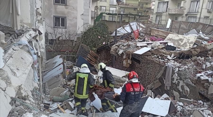 Refakatçisiz depremzede çocukların teslim edileceği yer ve irtibat numaraları duyuruldu