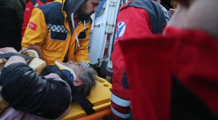 Adıyaman'daki enkazdan 61 saat sonra kurtarıldı