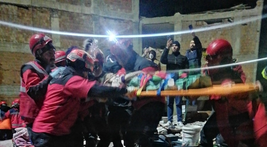 Adıyaman'dan bir güzel haber daha: Anne ve iki kızı kurtarıldı