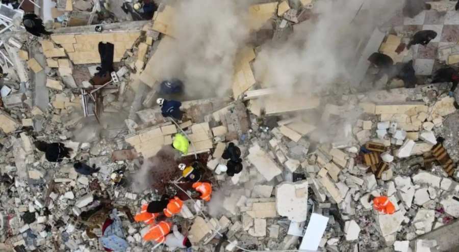 Suriye'de deprem nedeniyle hayatını kaybedenlerin sayısı 2 bin 992'ye çıktı