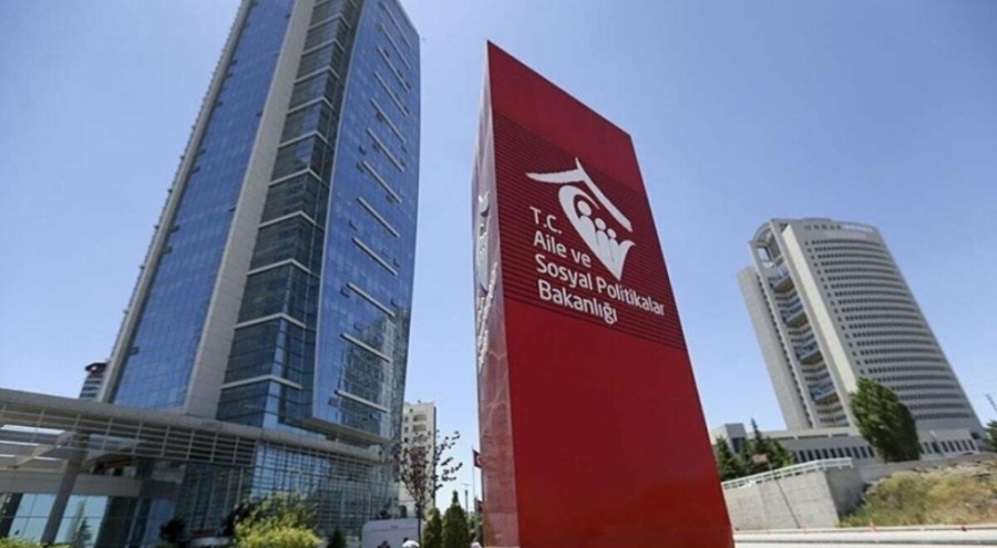 Aile ve Sosyal Hizmetler Bakanlığı'ndan refakatsiz çocuklar hakkında açıklama