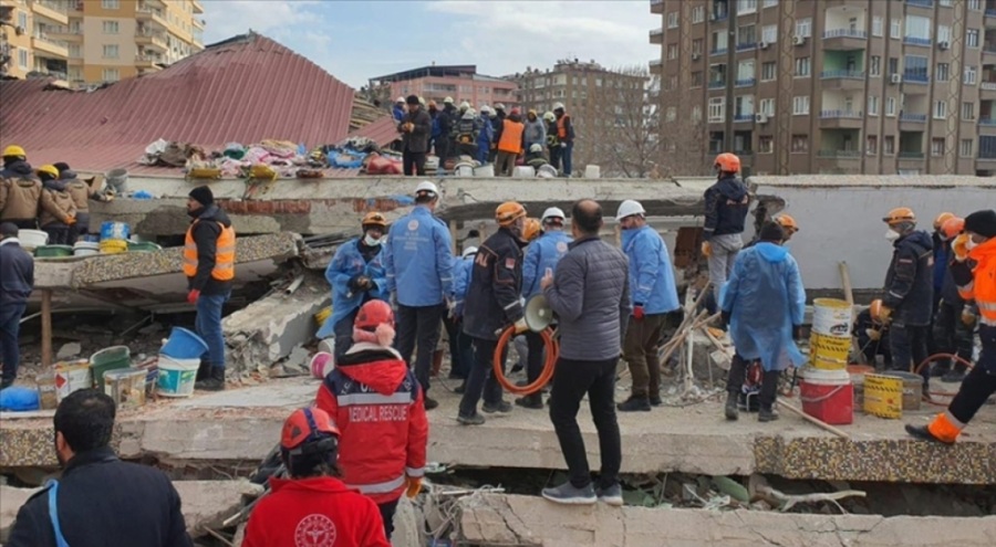 4 bini aşkın öğretmen, deprem bölgesinde