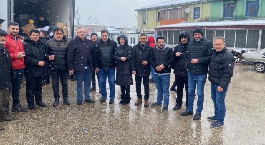 Gelecek Partisi Bursa'dan depremzedelere destek