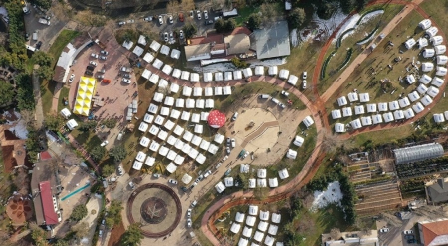 Suudi Arabistan'ın 104 ton yardım malzemesi taşıyan uçağı Türkiye'ye yola çıktı