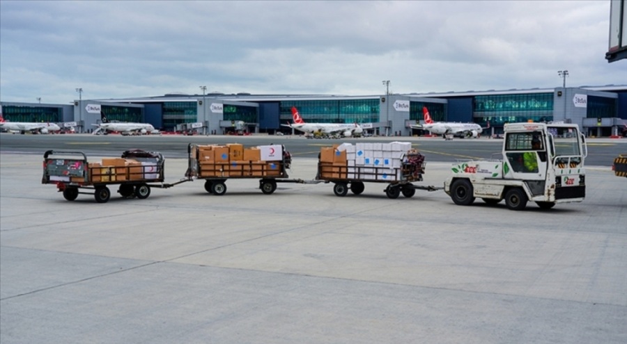 İstanbul Havalimanı depremin lojistik merkezi haline geldi