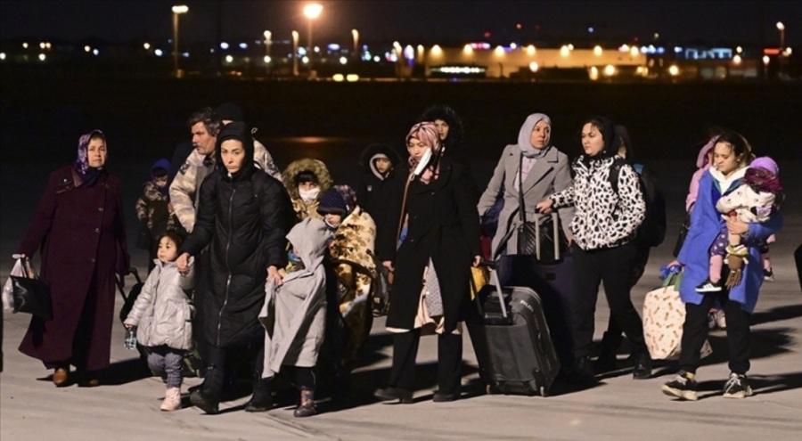 Depremden etkilenen illerden tahliye edilen depremzede sayısı 81 bin 415 oldu