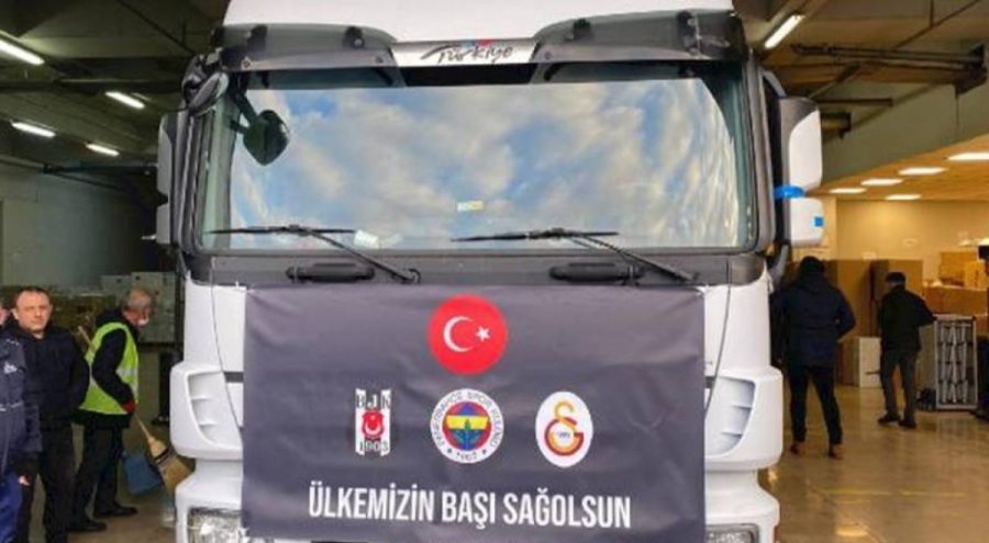 Beşiktaş, Fenerbahçe ve Galatasaray'ın 'dostluk tır'ları aynı anda yola çıktı