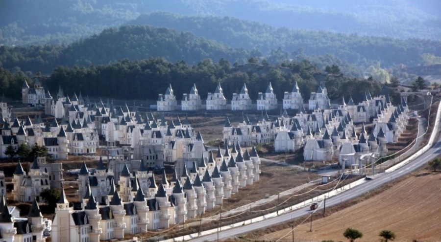 Şato villaların sahibi: Burada kalınmaz