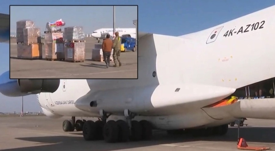 Azerbaycan'dan bir yardım uçağı daha geldi