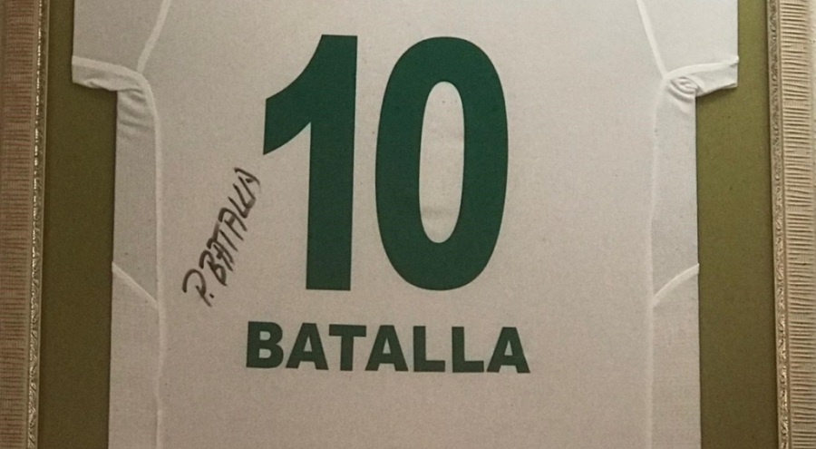 Bursaspor taraftarı efsane formalarını  depremzedeler için satacak