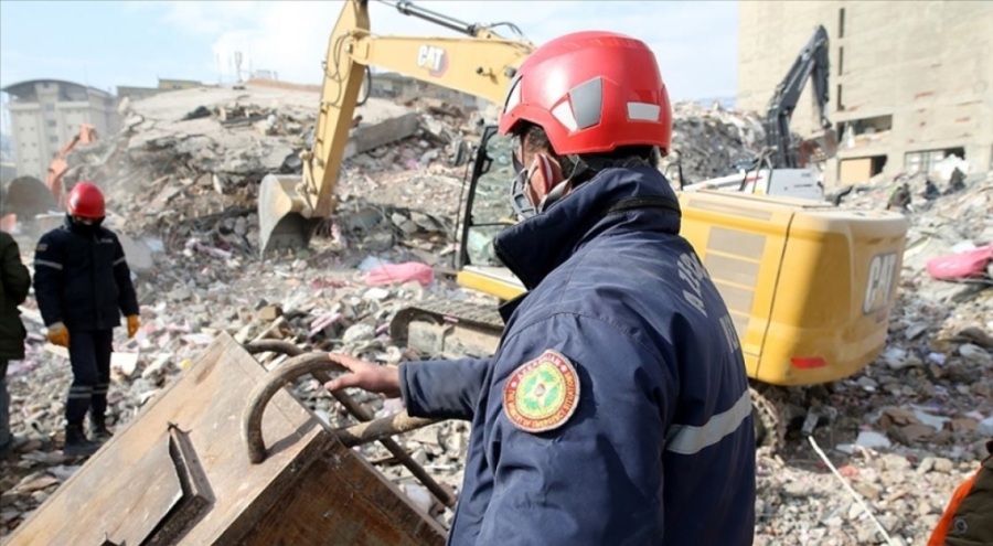 Azerbaycanlı ekipler Kahramanmaraş'ta 51 kişiyi enkaz altından çıkardı