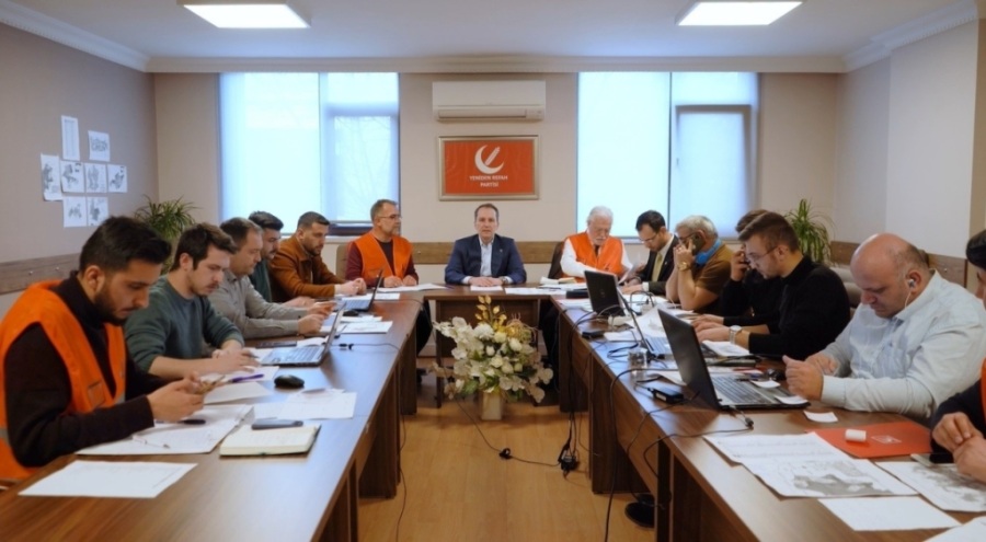 Yeniden Refah Partisi Genel Başkanı: "Bu süreçte kimse siyaset yapmamalı"