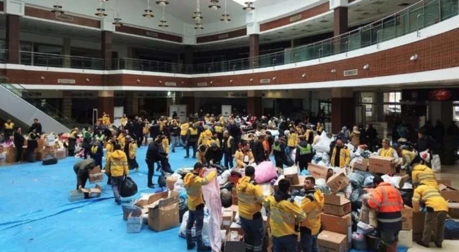 Samsun'da eski AVM binası depremzedelere açıldı