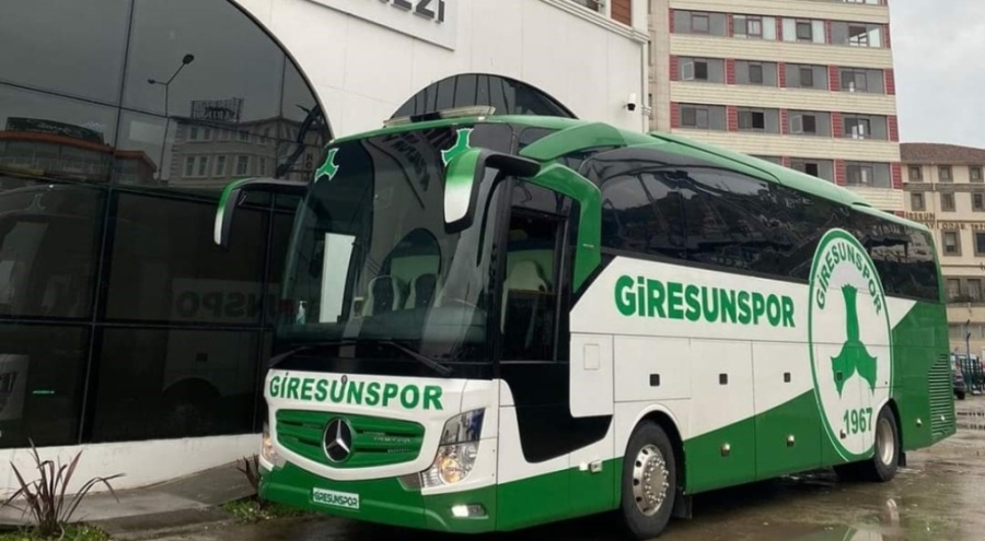 Giresunspor takım otobüsü deprem bölgesine yola çıktı