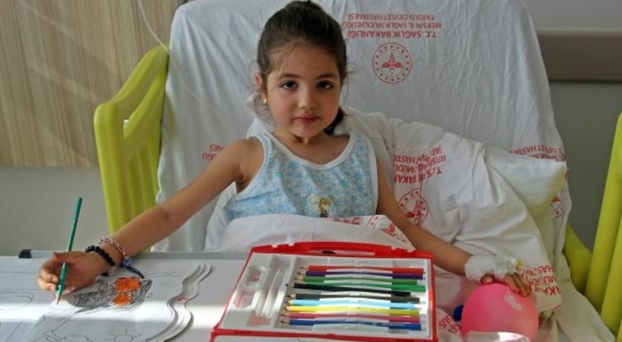 Muayene olmadan su içmek istemeyen Hazal'dan haber var