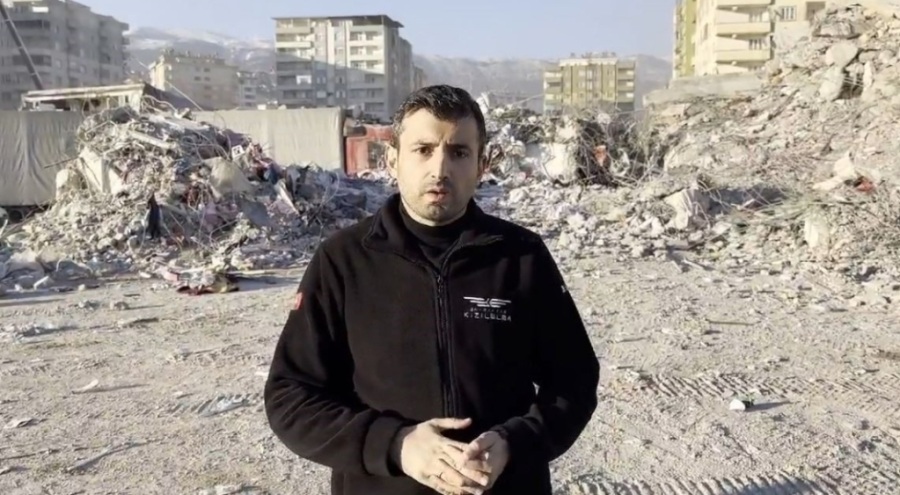 Baykar bin konut bağışladı