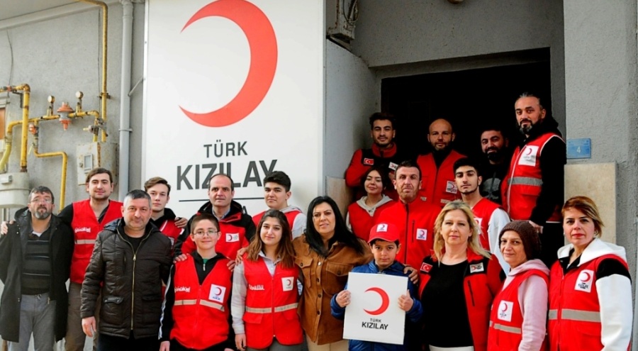 Bursa Mudanya'da Türk Kızılayı'ndan deprem bölgesi için yoğun çalışma