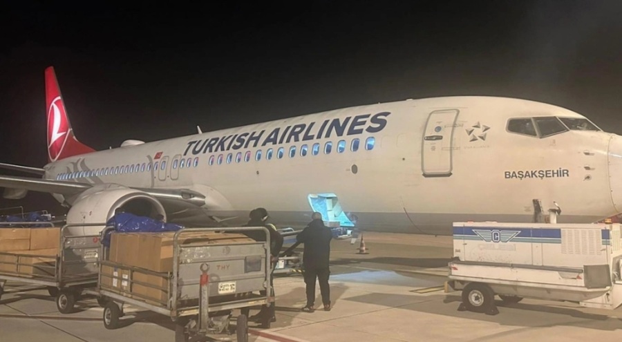 Hatay'dan gelen depremzedelerin olduğu uçak İstanbul Havalimanı'na iniş yaptı