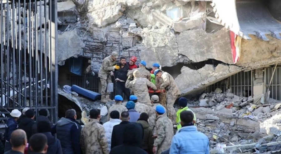 Deprem felaketinde bir hafta geçti... Açıklanan can kaybı 29 bin 605