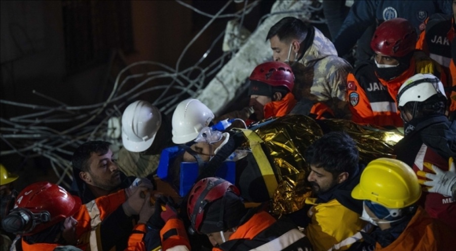 Tunus'ta verilen konserin geliri afetzedelere bağışlandı