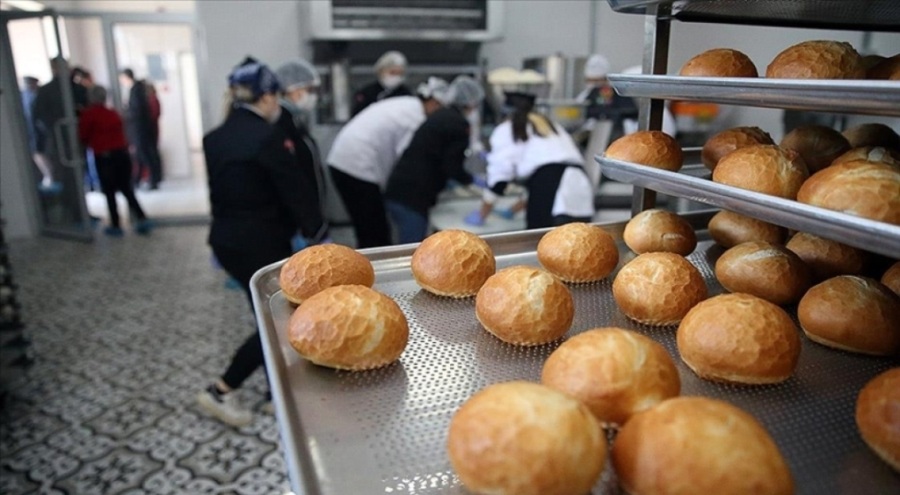 Okullarda üretilen 1,6 milyon ekmek deprem bölgesine gönderildi