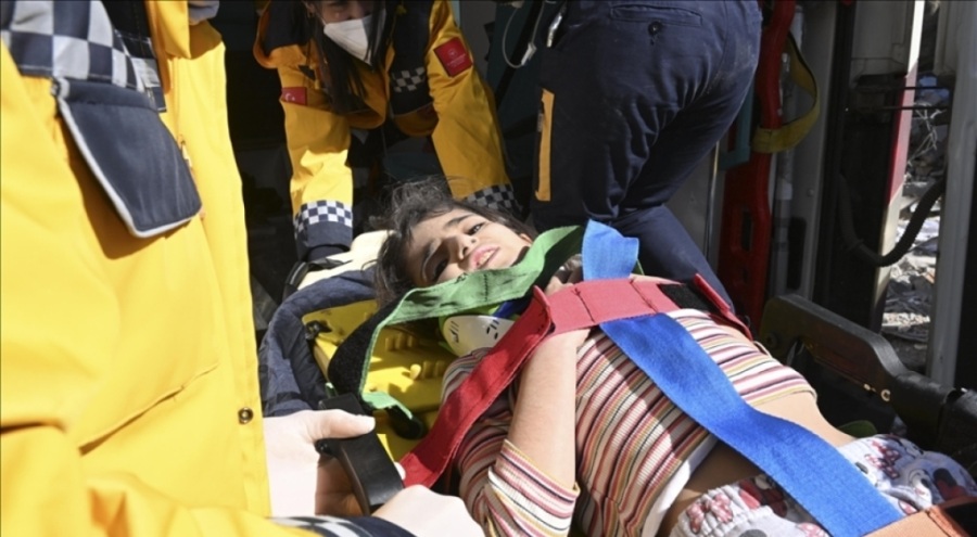 Adıyaman'da 6 yaşındaki Miray depremin 178'inci saatinde sağ olarak çıkarıldı