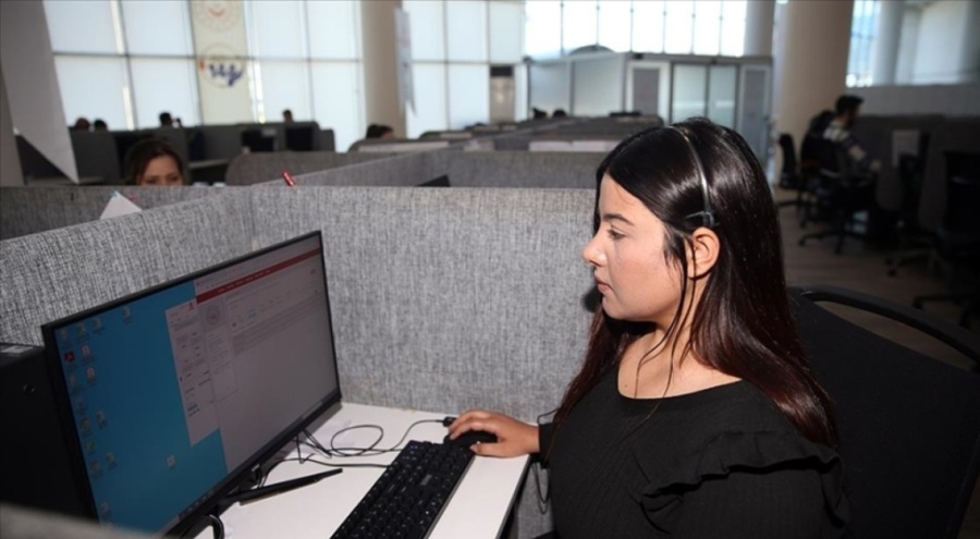 Yardımları afetzedelere ulaştıran ALO 144'te yoğun mesai