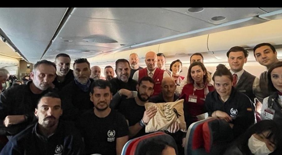 THY'den İspanyol arama ekibine yastıklı teşekkür