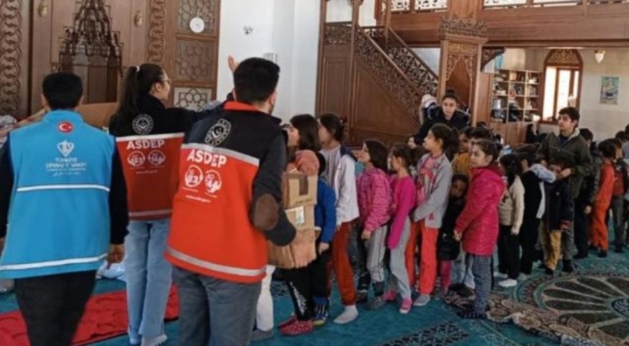 Deprem mağduru çocuklara camilerde psikososyal destek