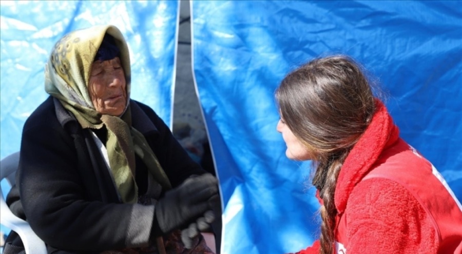 Kızılaydan afetzedelere psikolojik ilk yardım