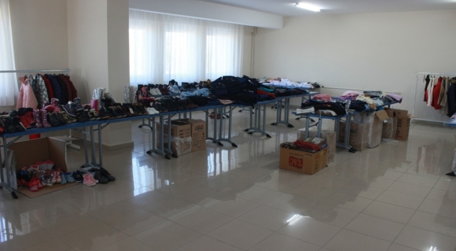 Afetzedeler için 'sevgi mağazası' kuruldu