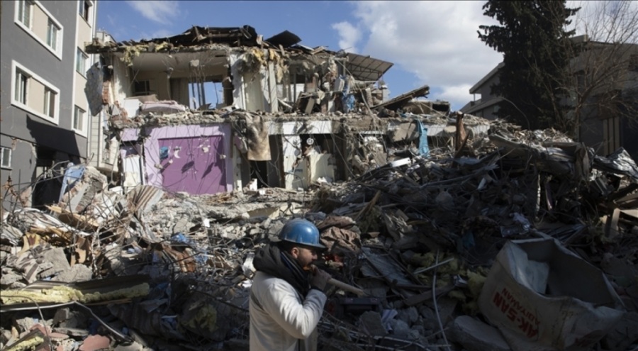 Bakanlık deprem bölgelerinde salgın riskine karşı önlem alıyor